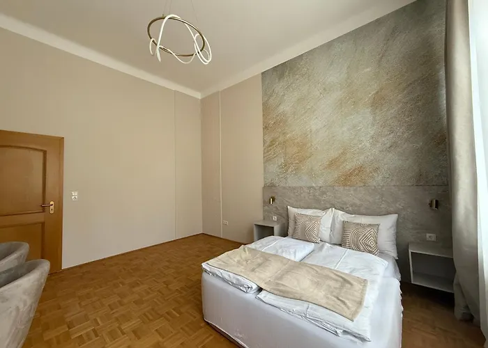Bright Rooms By Schoenbrunn, Next To U6 Niederhofstrasse
