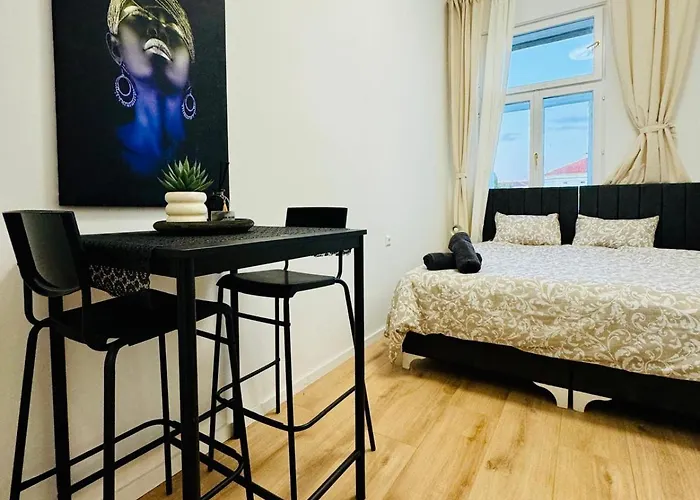 Elegant Private Rooms In 4Br Apartment Near Westbahnhof