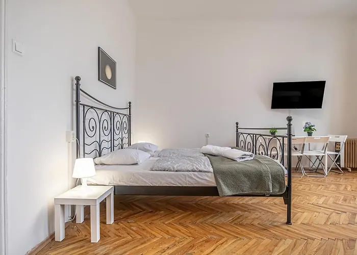 Modern 2Br Vienna Apartment Top Location & Wifi