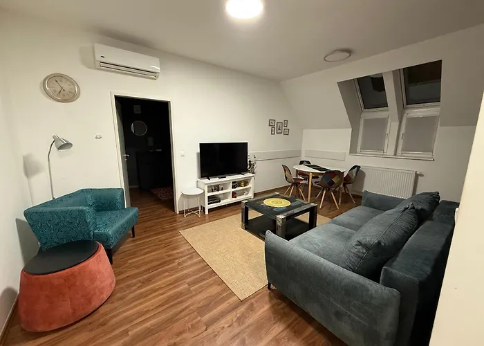 Simtown Suite Apartments