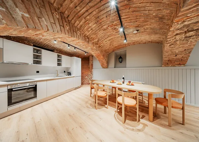 Home1 - Florentin Boutique Hostel