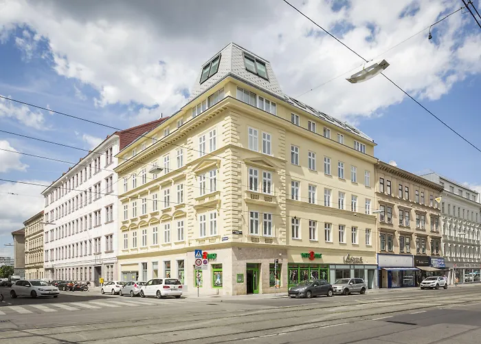 Vienna Grand Apartments City