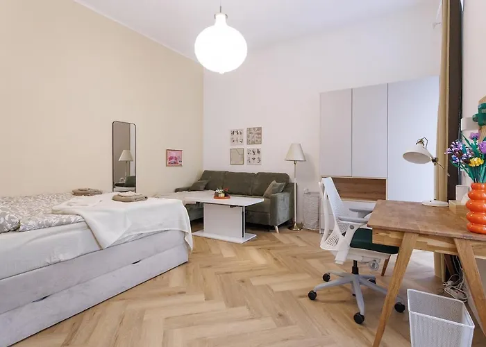Renovated Central Apartment With Terrace