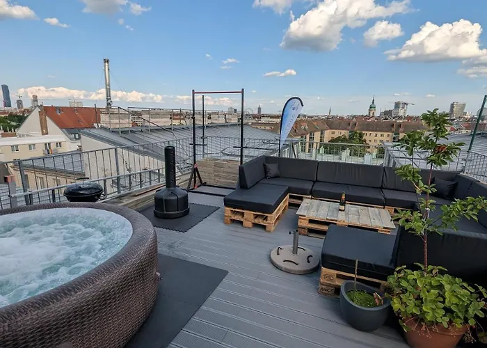 Citypenthousestay With Terrace And Whirlpool Near City Center