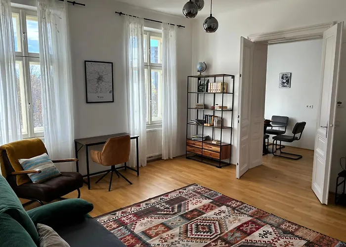 Casa Nostra - Moderne Lichtdurchflutete Wohnung Am Augarten