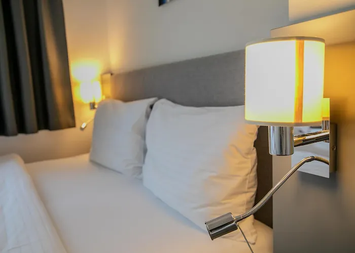 Cube Apartments By Wiener Stadthalle & U3 Metro