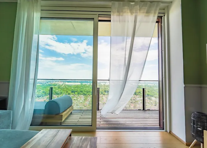 Wonderful Apartment With 2 Bedrooms And Pool And Parking