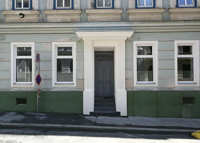 Vienna Gold Apartments - Contactless Check In