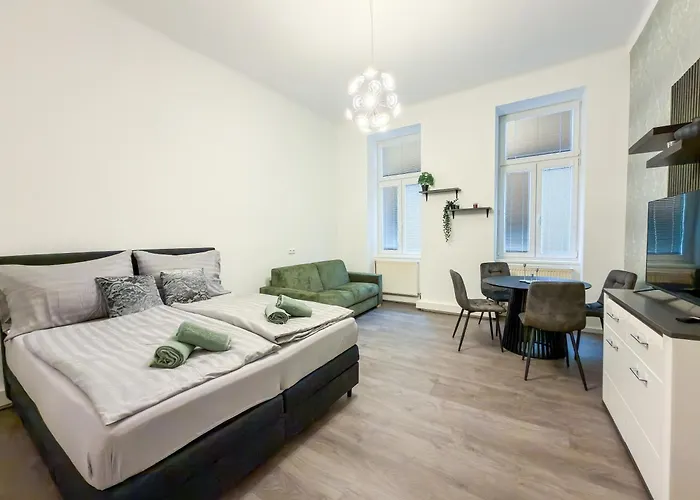 N18 Enjoy Apartments New Beautiful Spacey Apartment Ac Quiet Street