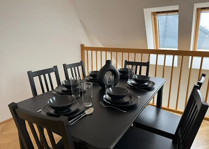 100Qm, Balcony, Near Center, Schoenbrunn, Attic