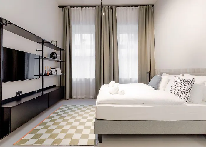 Boutique Design Studios In Vienna Center, Walk To Karlsplatz, Opera