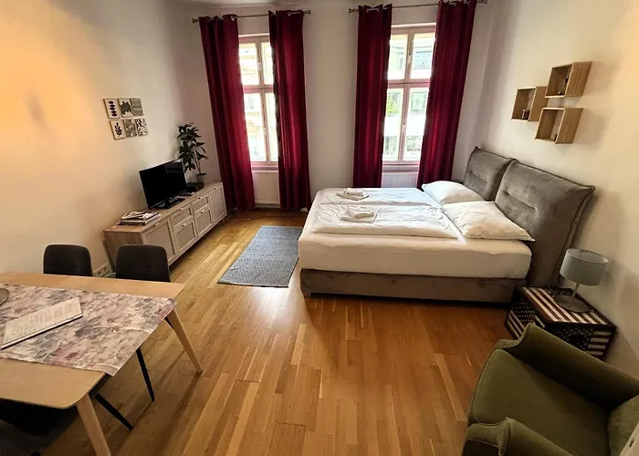 Casa Nostra - Helle Wohnung - Direkt Am Augarten