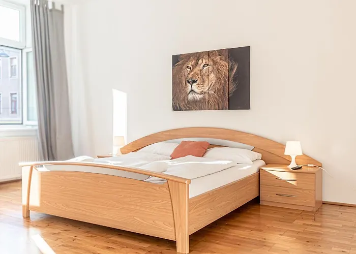 Lovely 3 Private Rooms In Shared Apt Near Belvedere