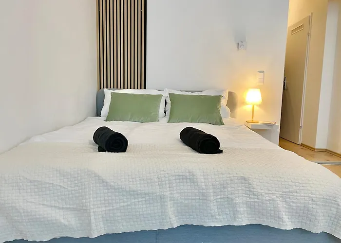 Cosy Stylish Long-Term Apartment