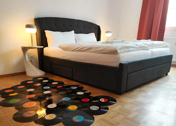 Lollipop 1Br- Metro To The Opera 4 Mins Away- Free Parking