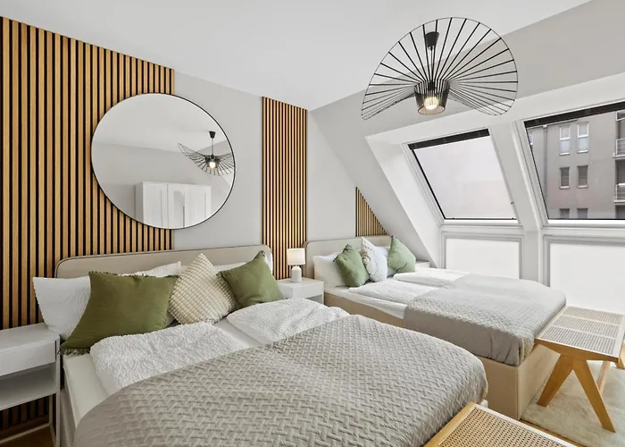 U1 Metro Nearby - 1-Br - Fast Wi-Fi