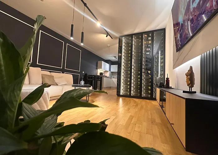 Filips Place