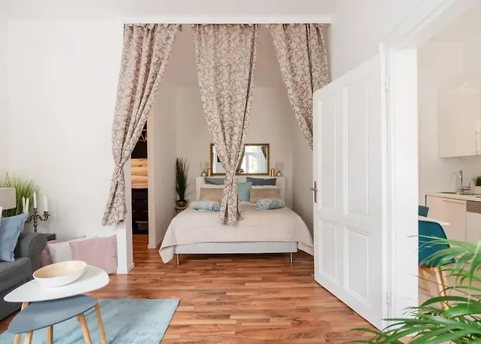 Near City Center - Danube Canal - Long Stays