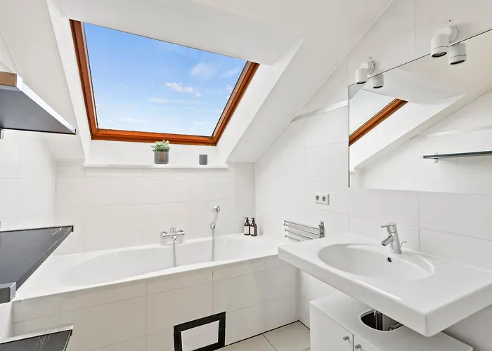 Long Term Rental - 1Br Near Stadthalle