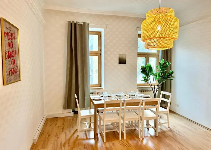 105 M2 Renovated Apartment Near Metro