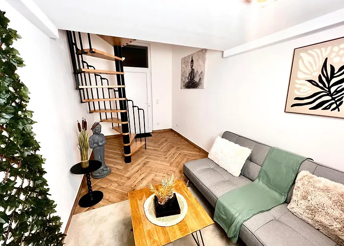 Uno Mini-Loft Apartment