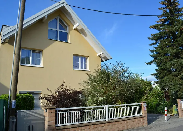 Apartment Florian 2 In Bezirk 21-Floridsdorf By Interhome