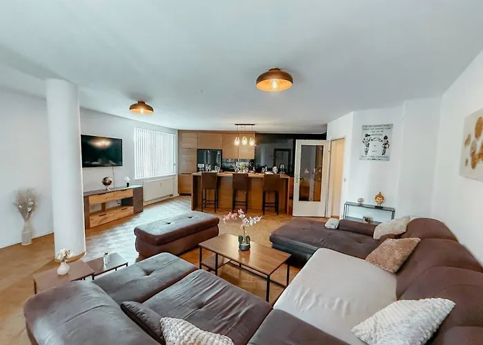 Stylish 2Br Flat