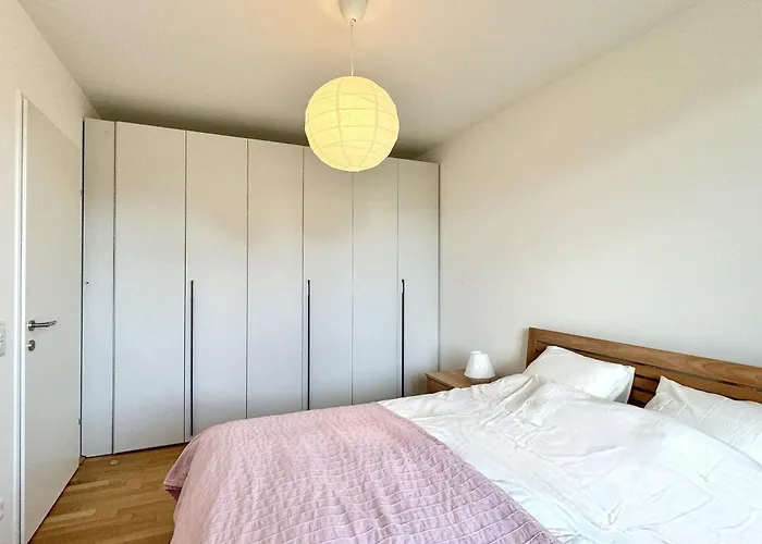 70M2 Apartment Near Kirschbluetenpark - Uno-City - Vienna International School