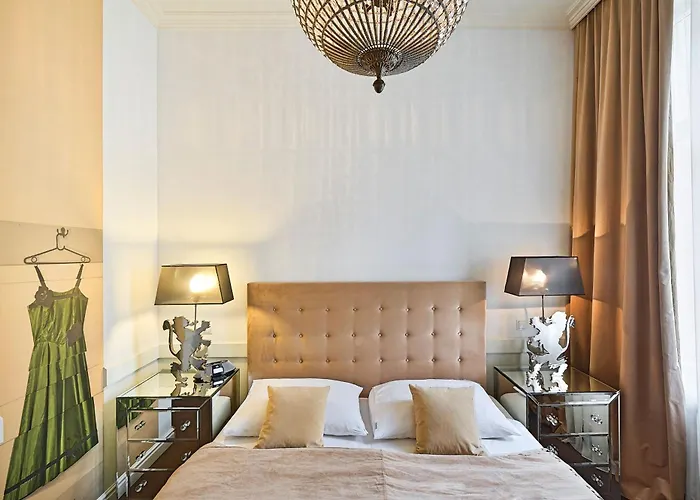 6 Rooms Votivpark