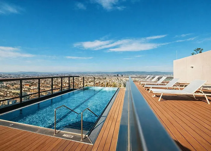 Kaiser Lodge With Balcony & Rooftop Pool Access, Alpenluxus Collection