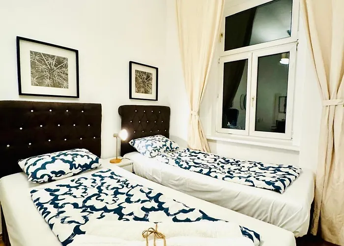 Spacious Private Rooms In 5Br Apartment For 10 Near Kaufpark Alterlaa