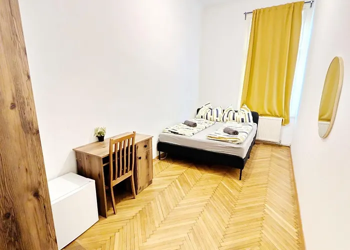 Comfortable Rooms In Simmering Area