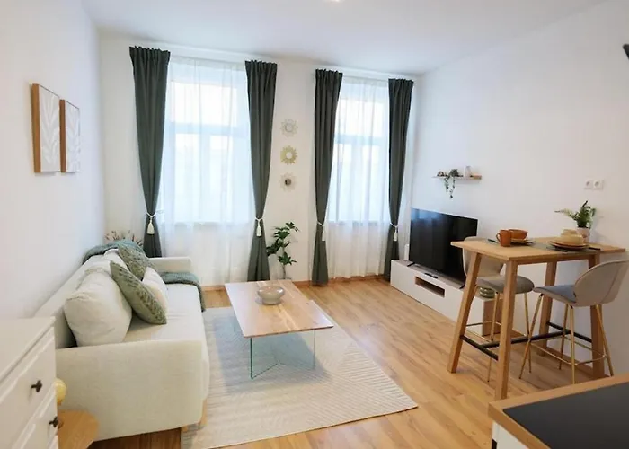2Ac Urban Haven 50M2 Near Metro