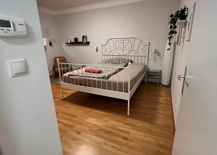 Cozy City Apartment