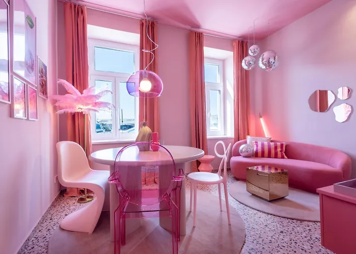 Josef'S Home L Pink Paradise Apartment