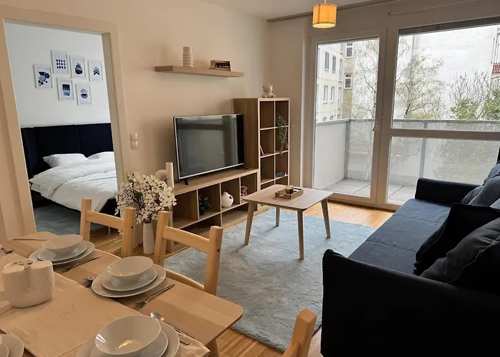 Apartment 1Br, Train Station, Central, Modern