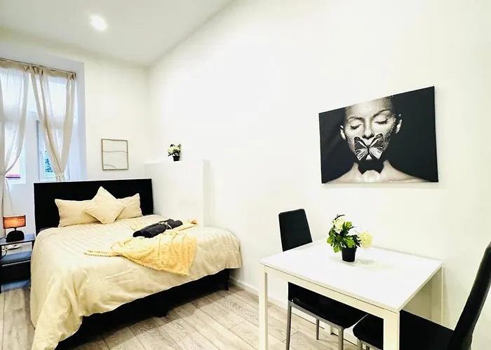 Affordable 5Br Apt, Ideal For Groups & Families