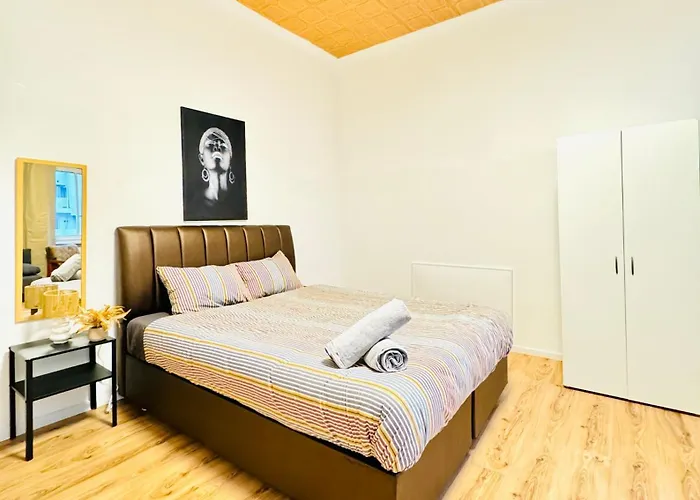 Studio Apartment For 3 Steps From Fac Platz