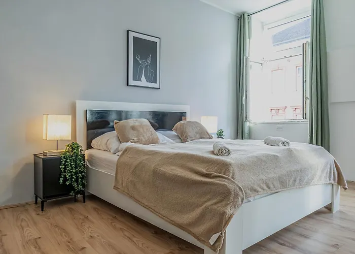 Affordable 2Br Apartment, Best For Long Stay