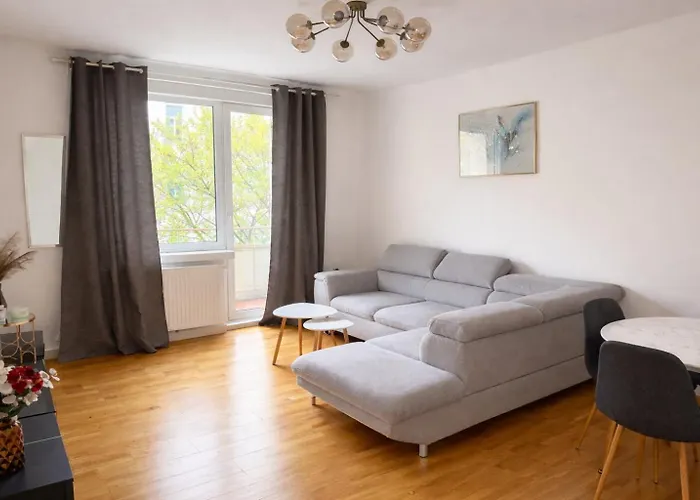 Schoene Wohnung Mit Balkon
