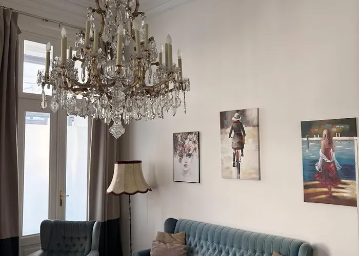 Schonbrunn Classic Apartment
