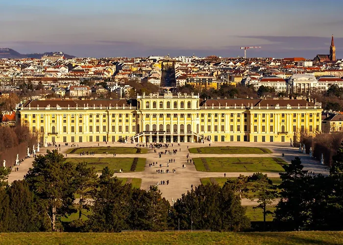 Bright Apartment Schoenbrunn Palace
