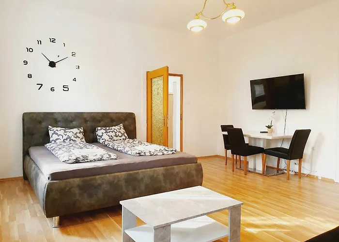 Vienna'S Simmering Area, Budget-Friendly 2Br Apt With Wifi & Tv