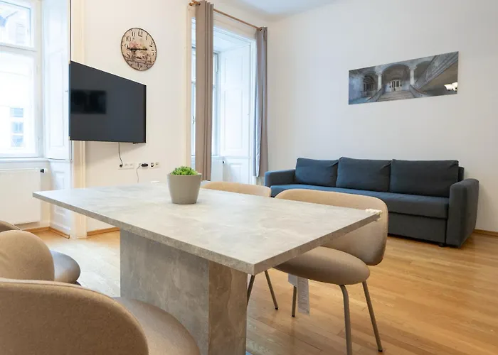 Cozy 1Br Apartment Near Opera - 24H Self Check-In