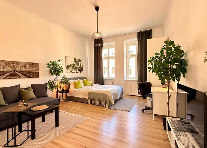 City&More-10! Charmantes Apartment Mit Altbauflair!