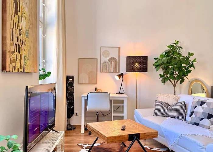 City&More-13 Bezauberndes Apartment Mit Altbauflair!