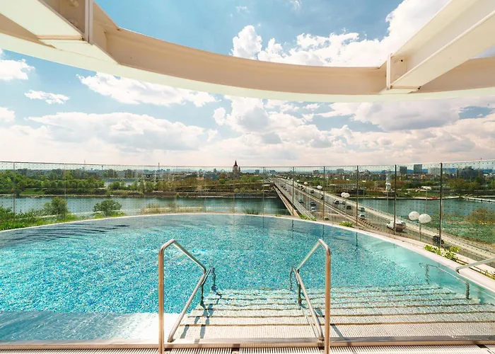 Above Danube - Luxury Apartment