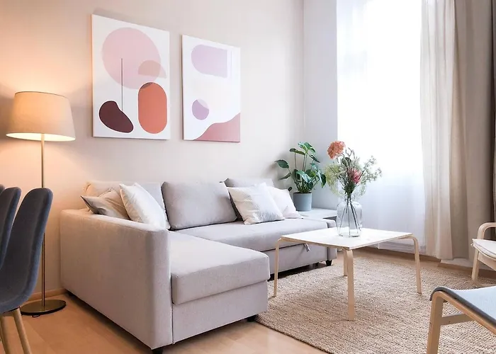 Spacious Apartment On 3Rd Floor No Elevator