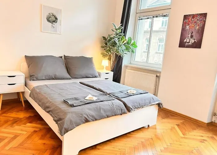 Apartment Charming Flat By Interhome