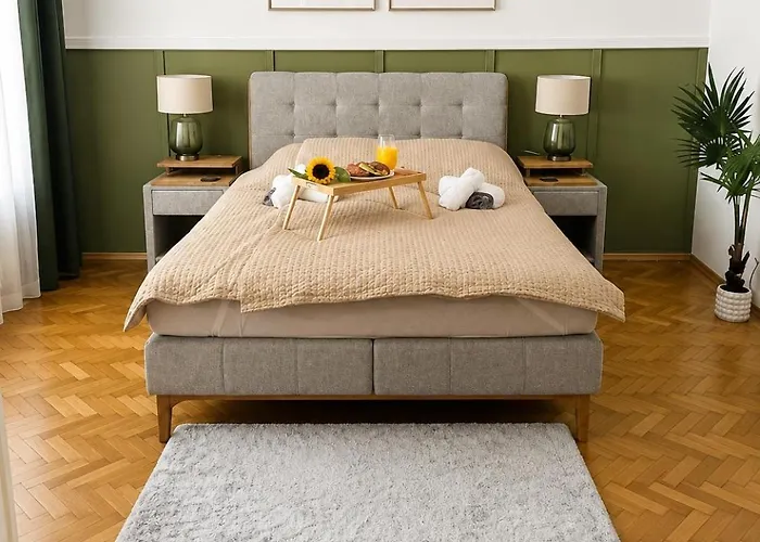 Apartment 5 Min Schoenbrunn Gloriette, Direct To City Center, Free Parking